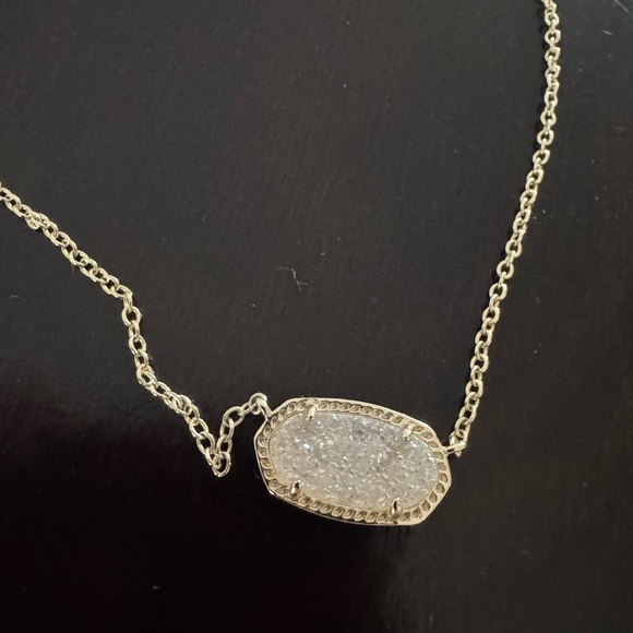 Kendra Scott Elisa Gold Pendant Necklace in Iridescent Drusy - Picture 6 of 8